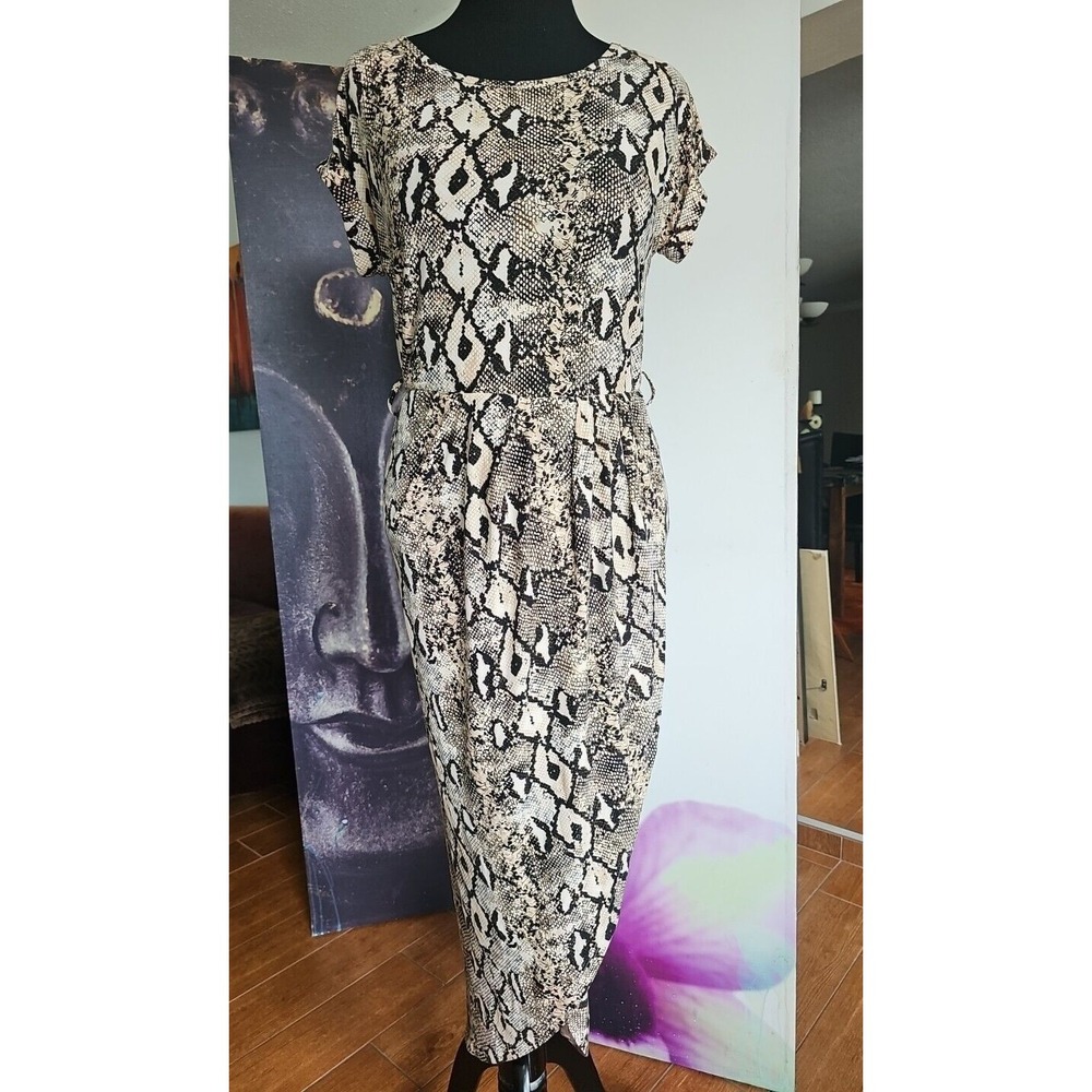 Yidarton Women's Short Sleeve Round Neck Animal Print Maxi Dress Size M Stretch